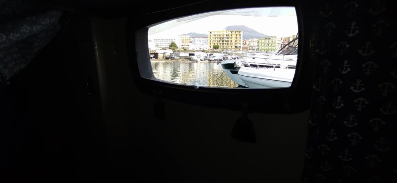 Готель House Boat Торре-дель-Греко Екстер'єр фото